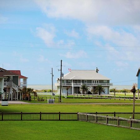 Bright Crystal Beach House, Walk To Coast! Villa Bolivar Peninsula Eksteriør billede