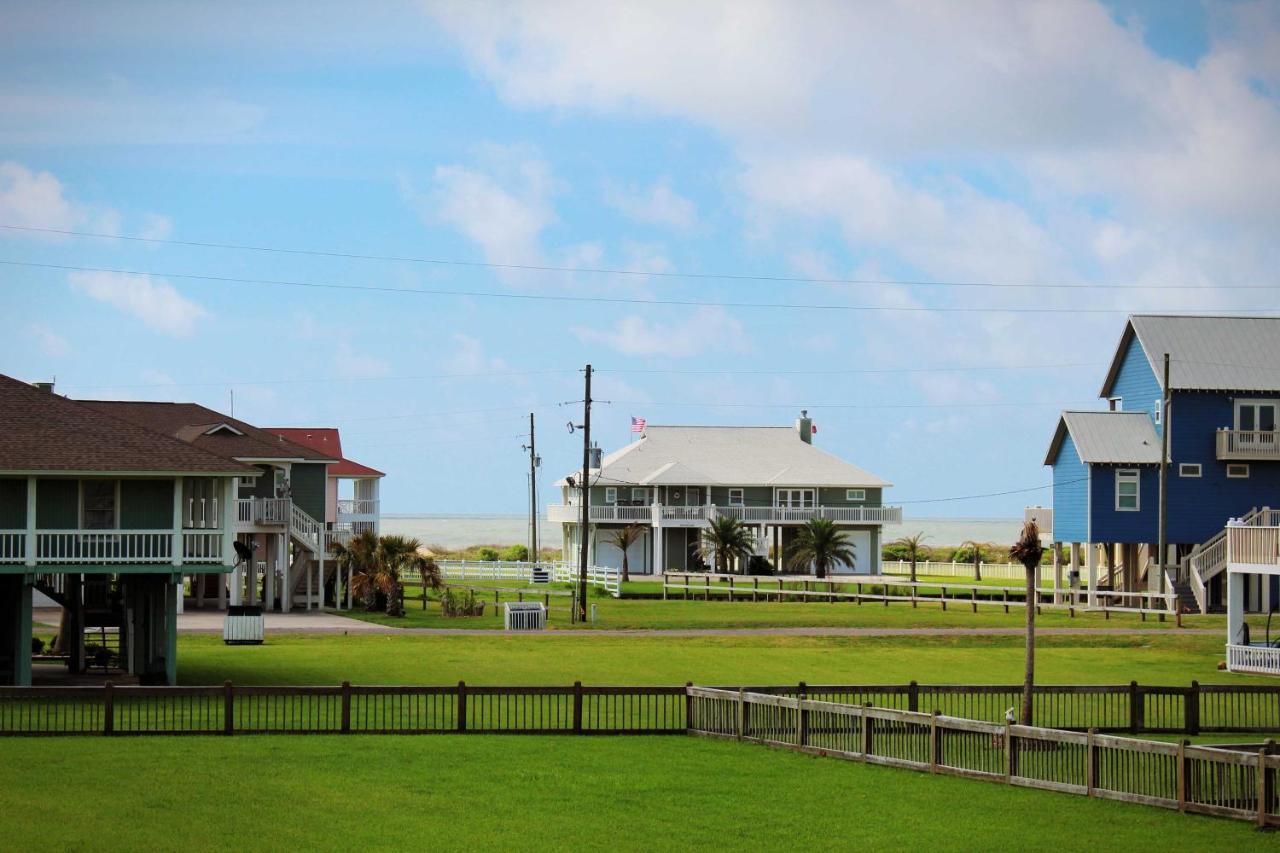 Bright Crystal Beach House, Walk To Coast! Villa Bolivar Peninsula Eksteriør billede